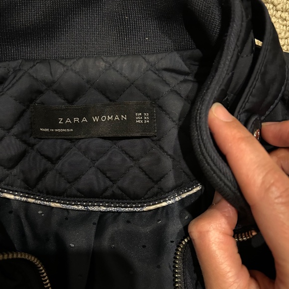 Navy Blue Zara Woman Quilted Puffer Jacket - Picture 2 of 8